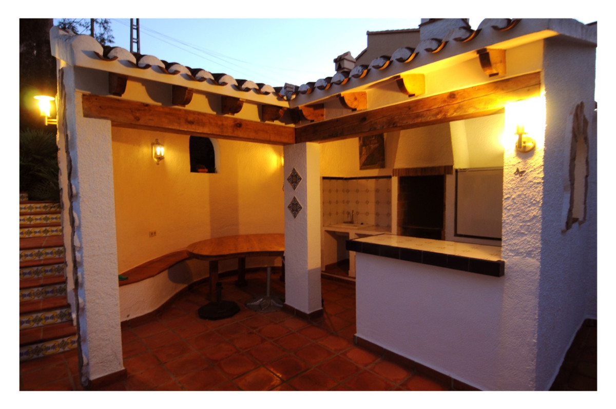Se vende Villa - Chalet de 3 dormitorios en Costa Blanca, Alicante, España