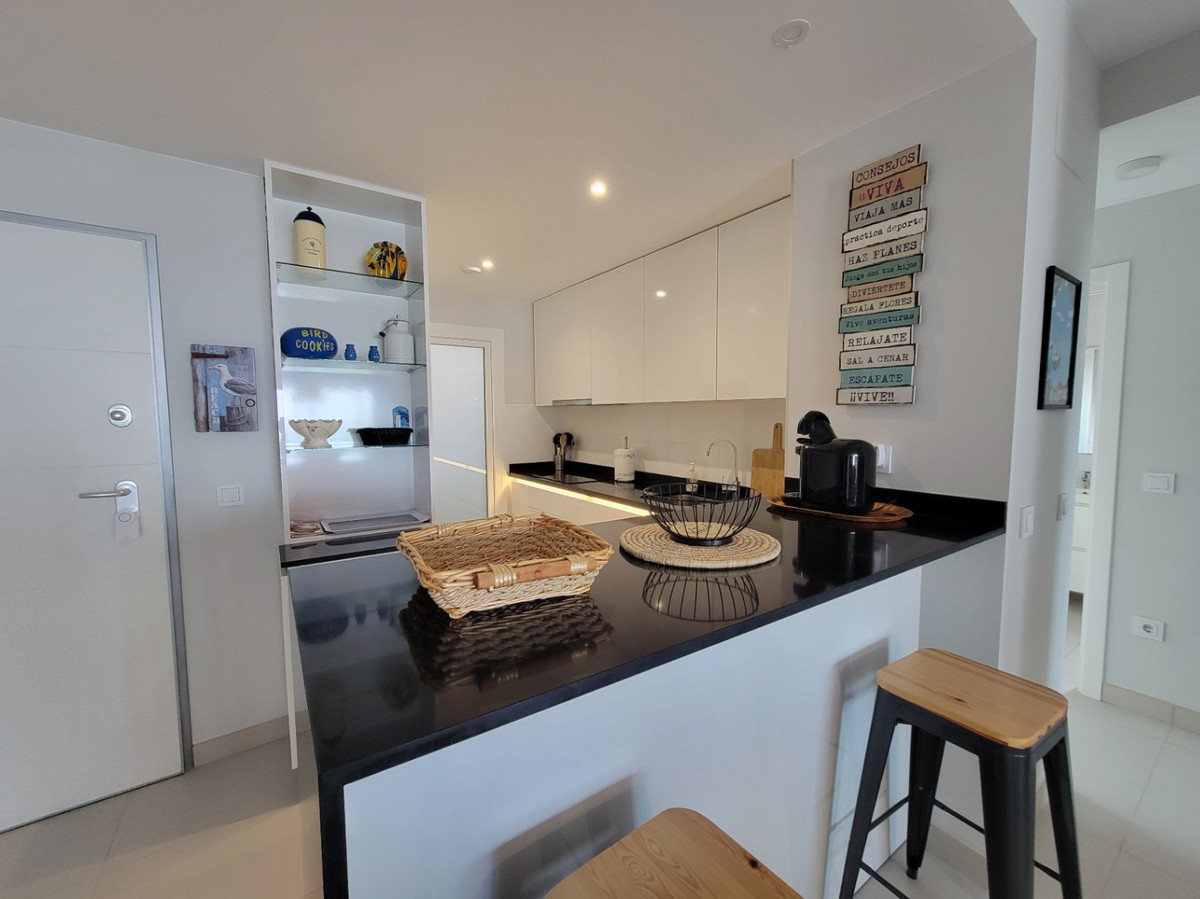 Se vende Apartamento Planta Media de 2 dormitorios en Costa Blanca, Alicante, España