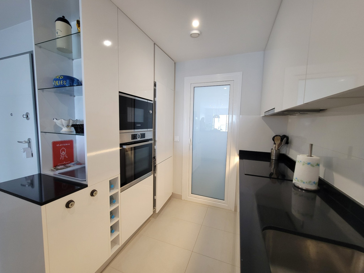 Se vende Apartamento Planta Media de 2 dormitorios en Costa Blanca, Alicante, España
