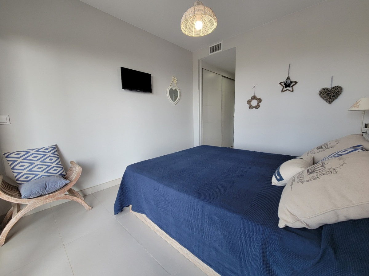 Se vende Apartamento Planta Media de 2 dormitorios en Costa Blanca, Alicante, España