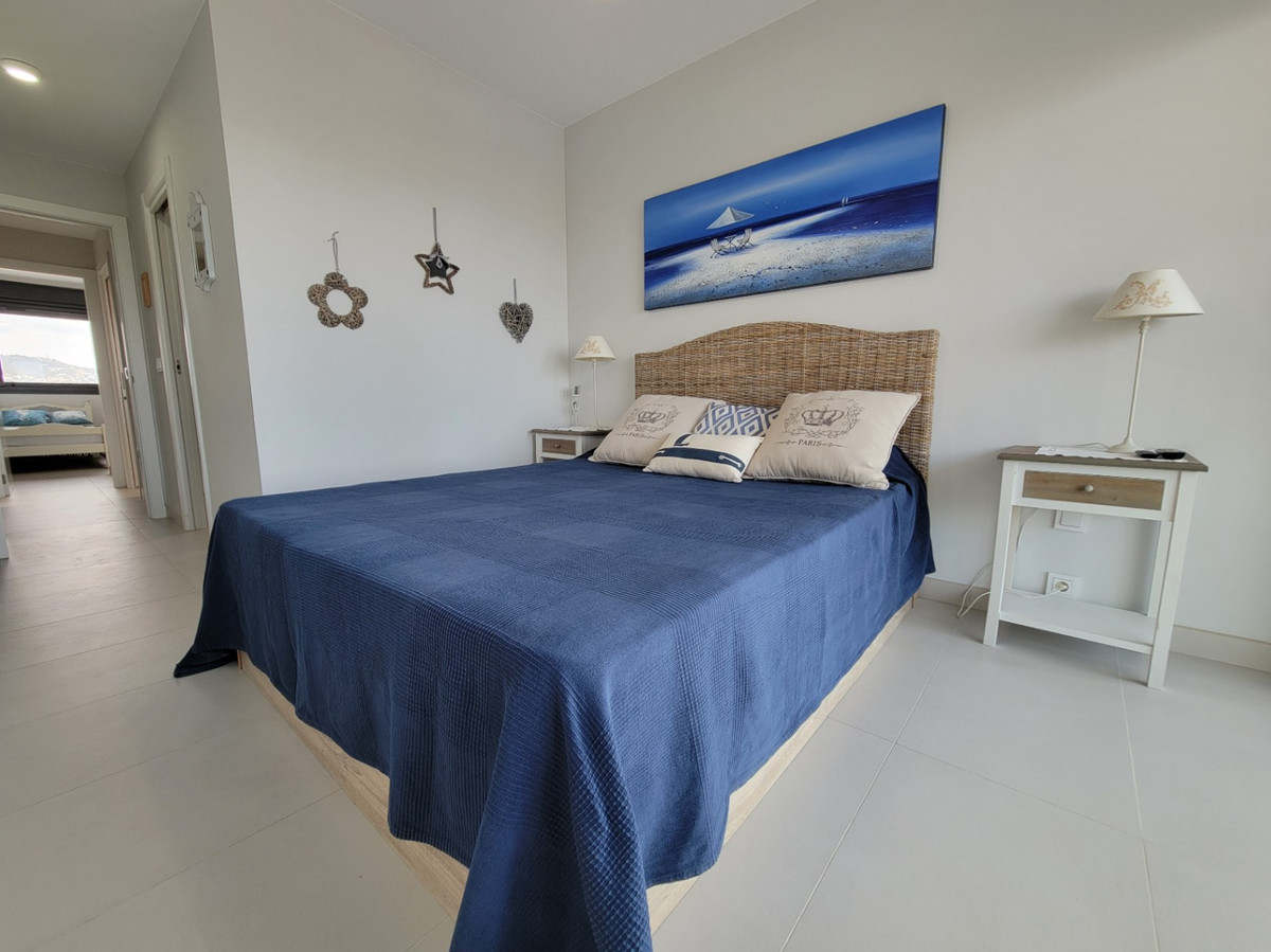 Se vende Apartamento Planta Media de 2 dormitorios en Costa Blanca, Alicante, España