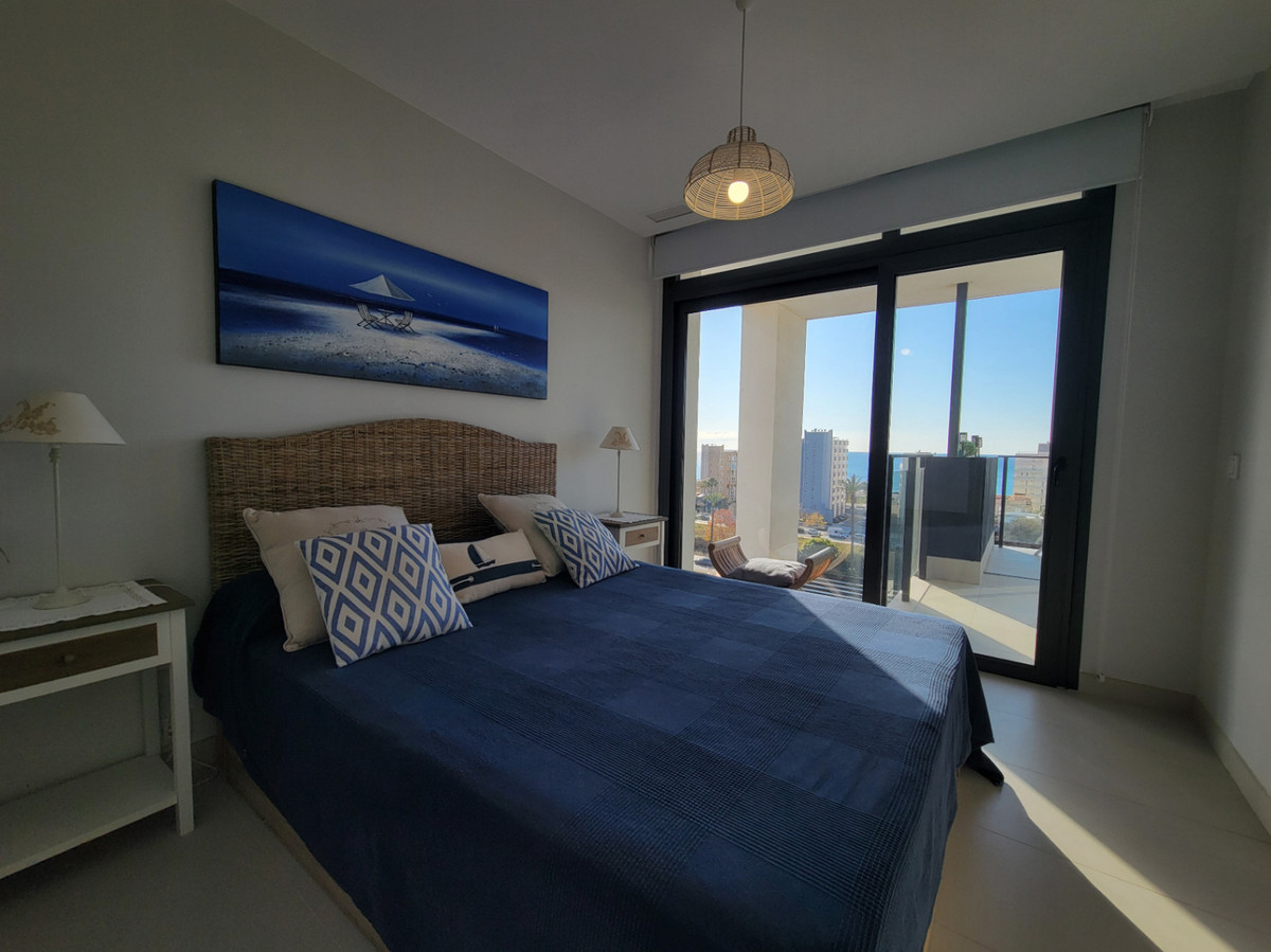 Se vende Apartamento Planta Media de 2 dormitorios en Costa Blanca, Alicante, España