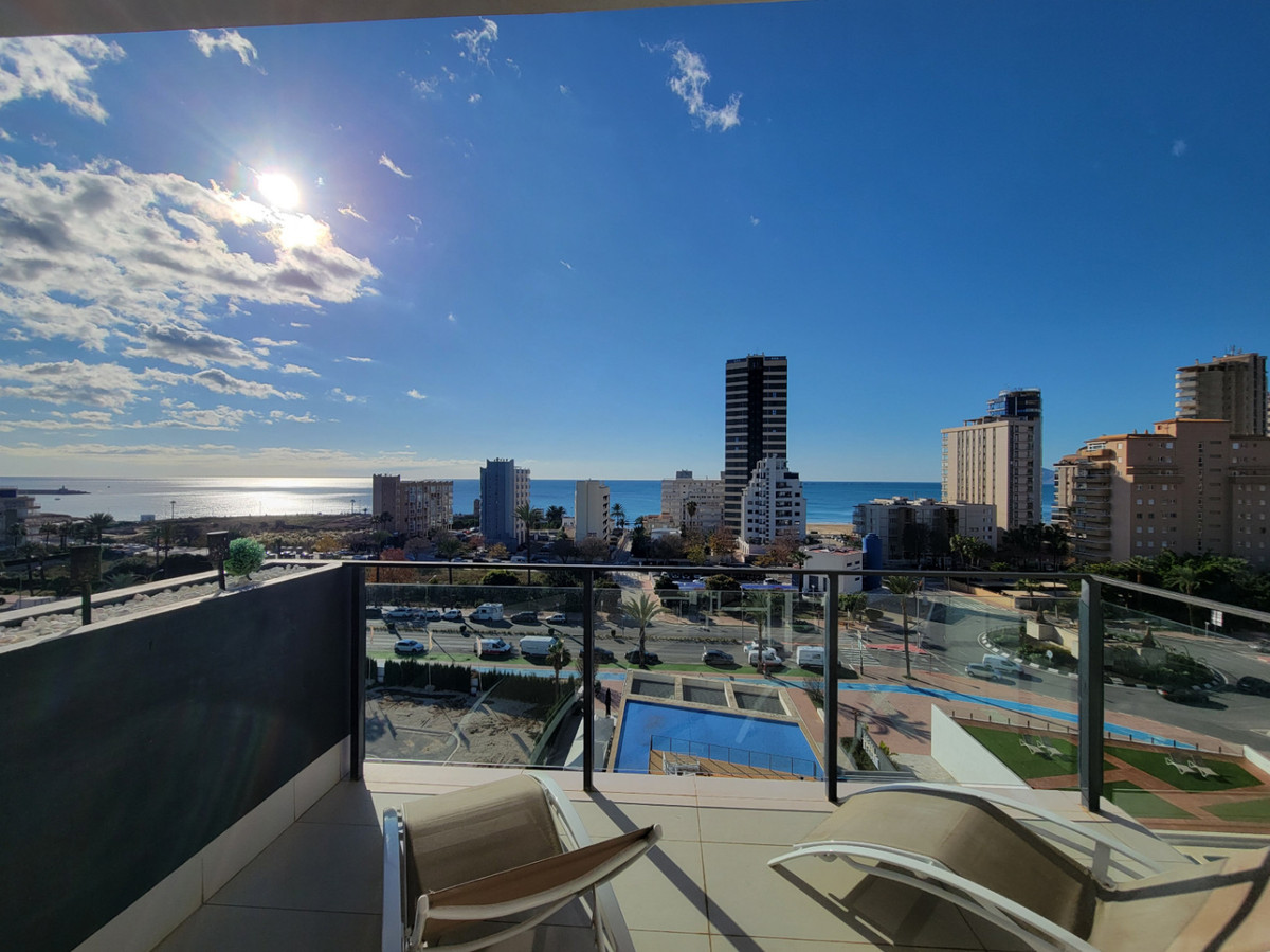 Se vende Apartamento Planta Media de 2 dormitorios en Costa Blanca, Alicante, España