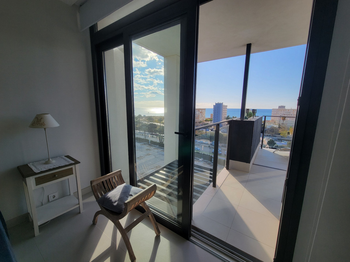 Se vende Apartamento Planta Media de 2 dormitorios en Costa Blanca, Alicante, España