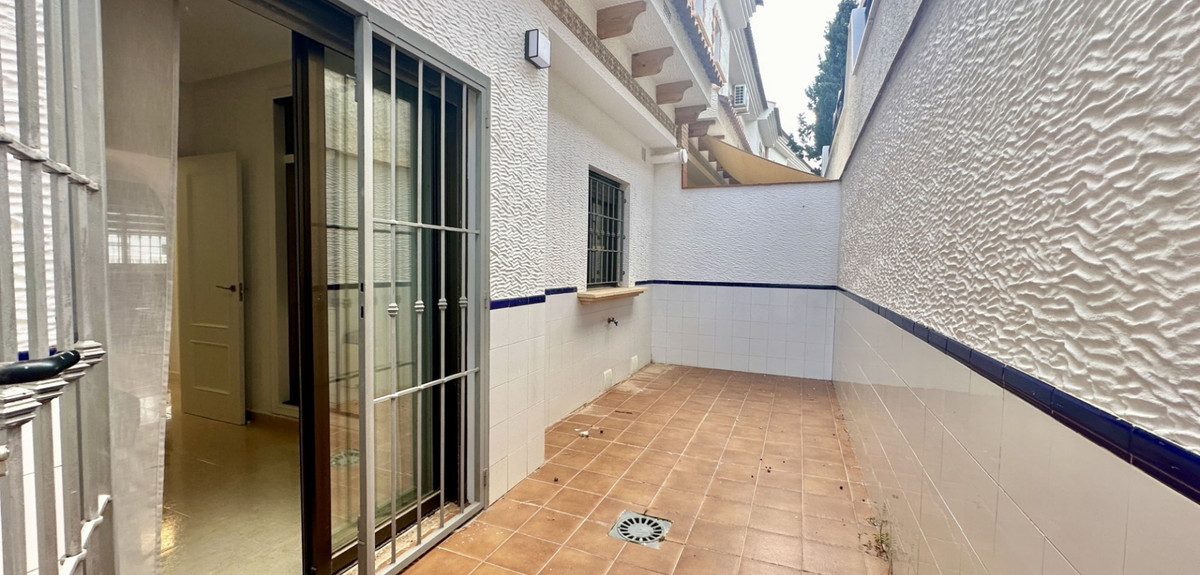 3 Bed Townhouse for sale in San Miguel De Salinas Costa Blanca, Alicante, Spain