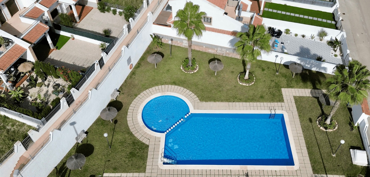 3 Bed Townhouse for sale in San Miguel De Salinas Costa Blanca, Alicante, Spain
