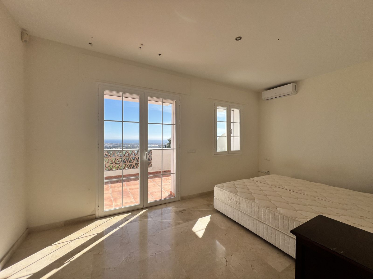 Se vende Villa - Chalet de 4 dormitorios en Costa Del Sol, Málaga, España