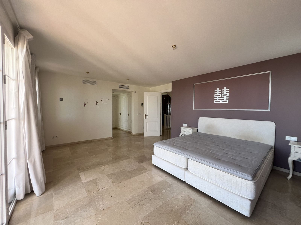 Se vende Villa - Chalet de 4 dormitorios en Costa Del Sol, Málaga, España