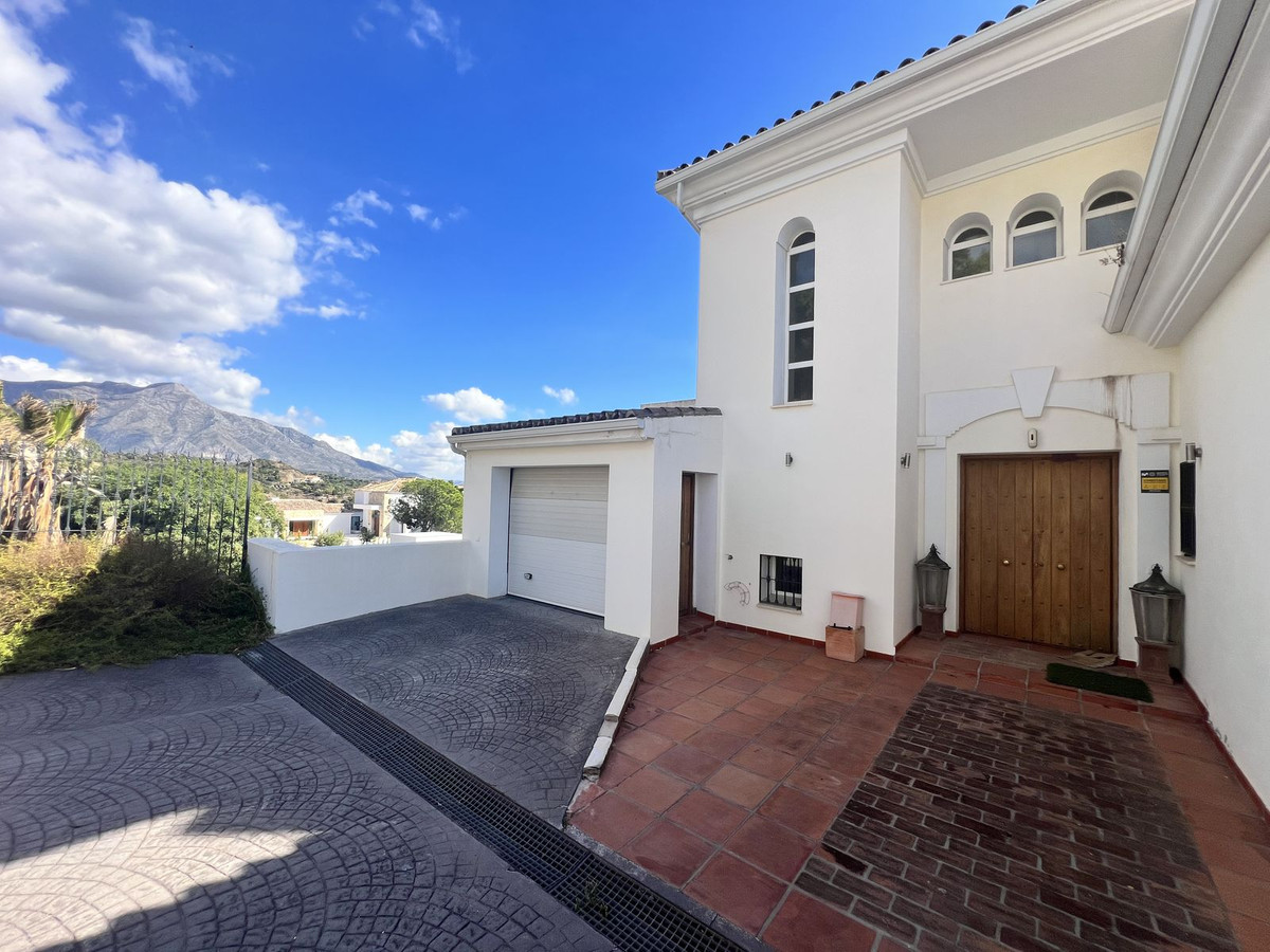 Se vende Villa - Chalet de 4 dormitorios en Costa Del Sol, Málaga, España