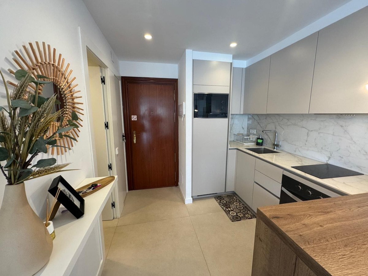 1 Bed Apartment for sale in Marbella Costa Del Sol, Málaga, Spain