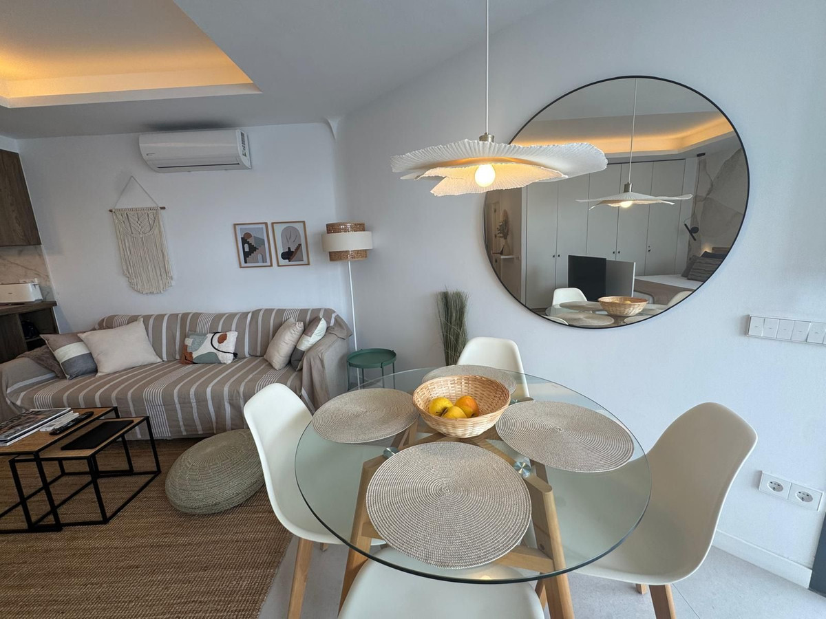 1 Bed Apartment for sale in Marbella Costa Del Sol, Málaga, Spain