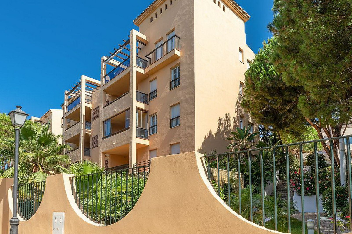 Se vende Apartamento Planta Media de 2 dormitorios en Costa Del Sol, Málaga, España