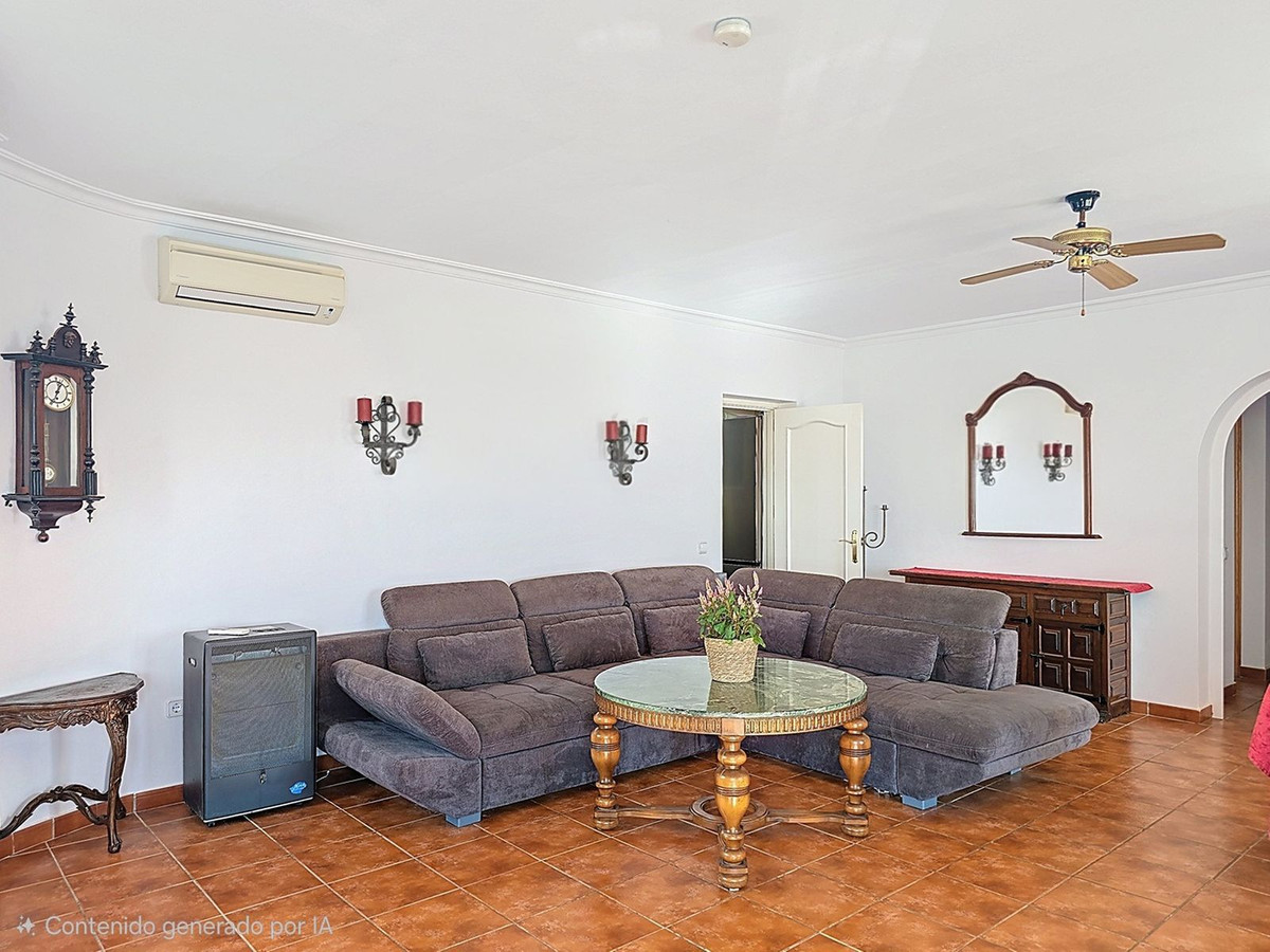 Se vende Villa - Chalet de 3 dormitorios en Costa Del Sol East, Málaga, España