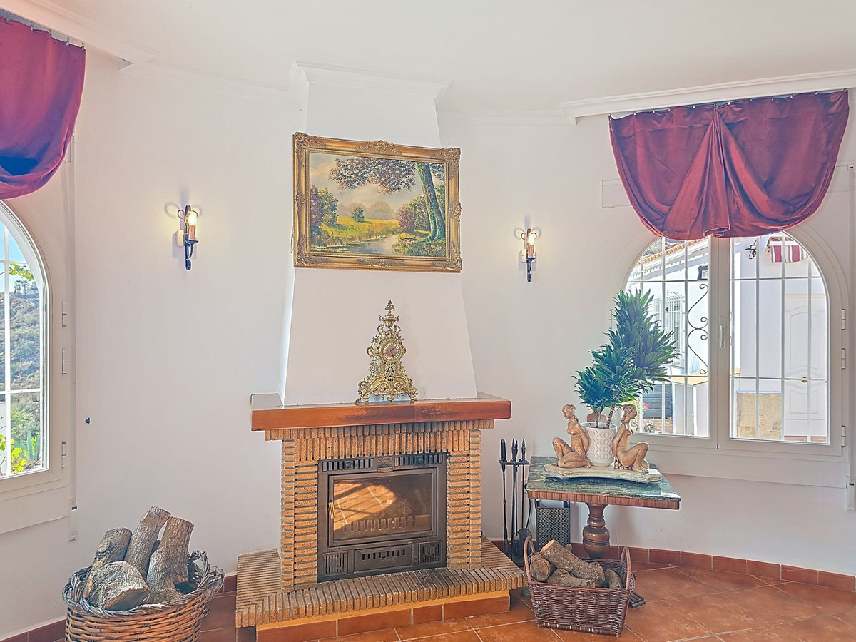 Se vende Villa - Chalet de 3 dormitorios en Costa Del Sol East, Málaga, España