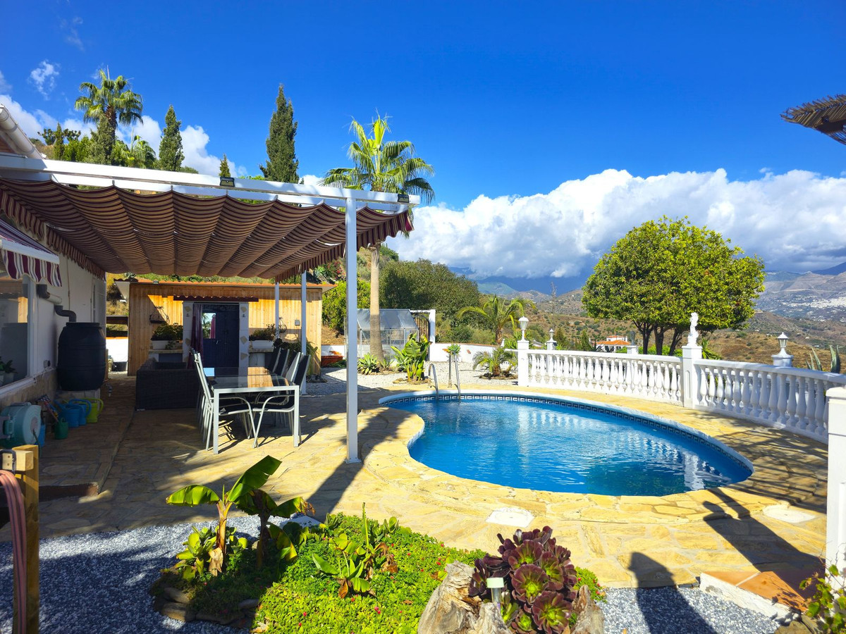 Se vende Villa - Chalet de 3 dormitorios en Costa Del Sol East, Málaga, España