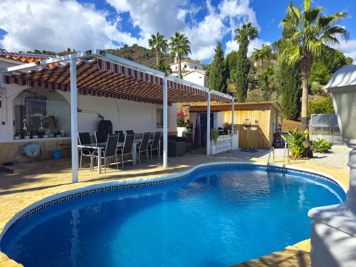 Se vende Villa - Chalet de 3 dormitorios en Costa Del Sol East, Málaga, España