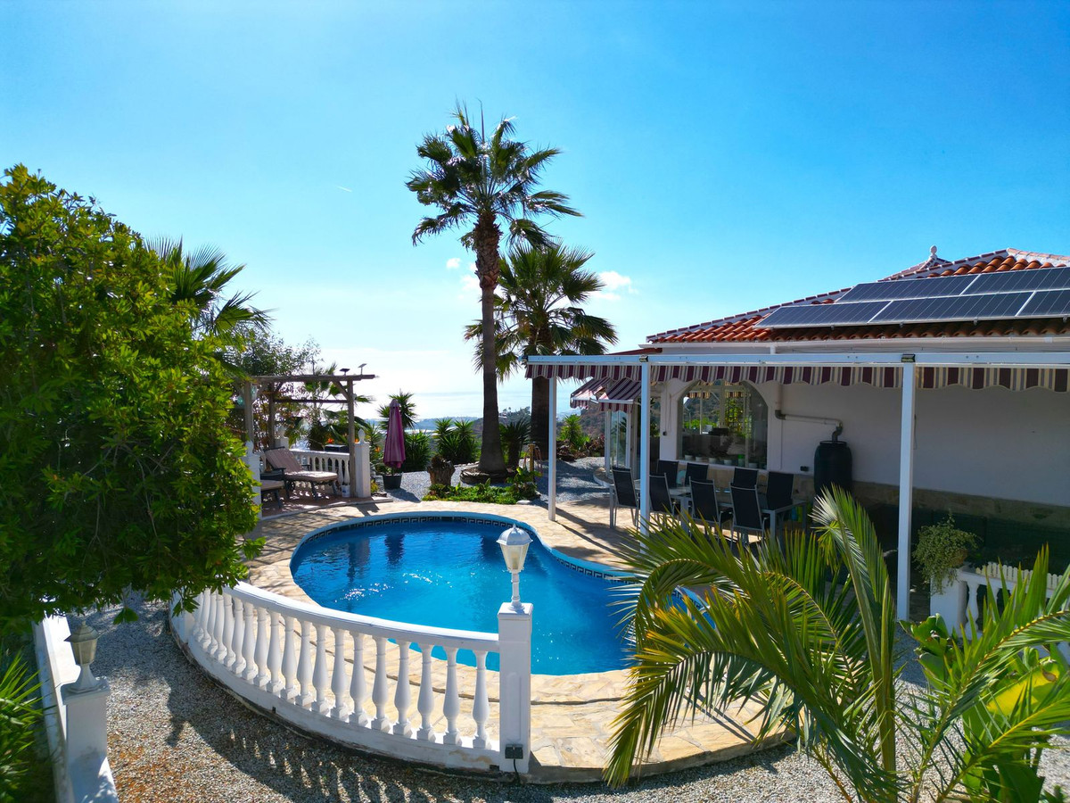 Se vende Villa - Chalet de 3 dormitorios en Costa Del Sol East, Málaga, España