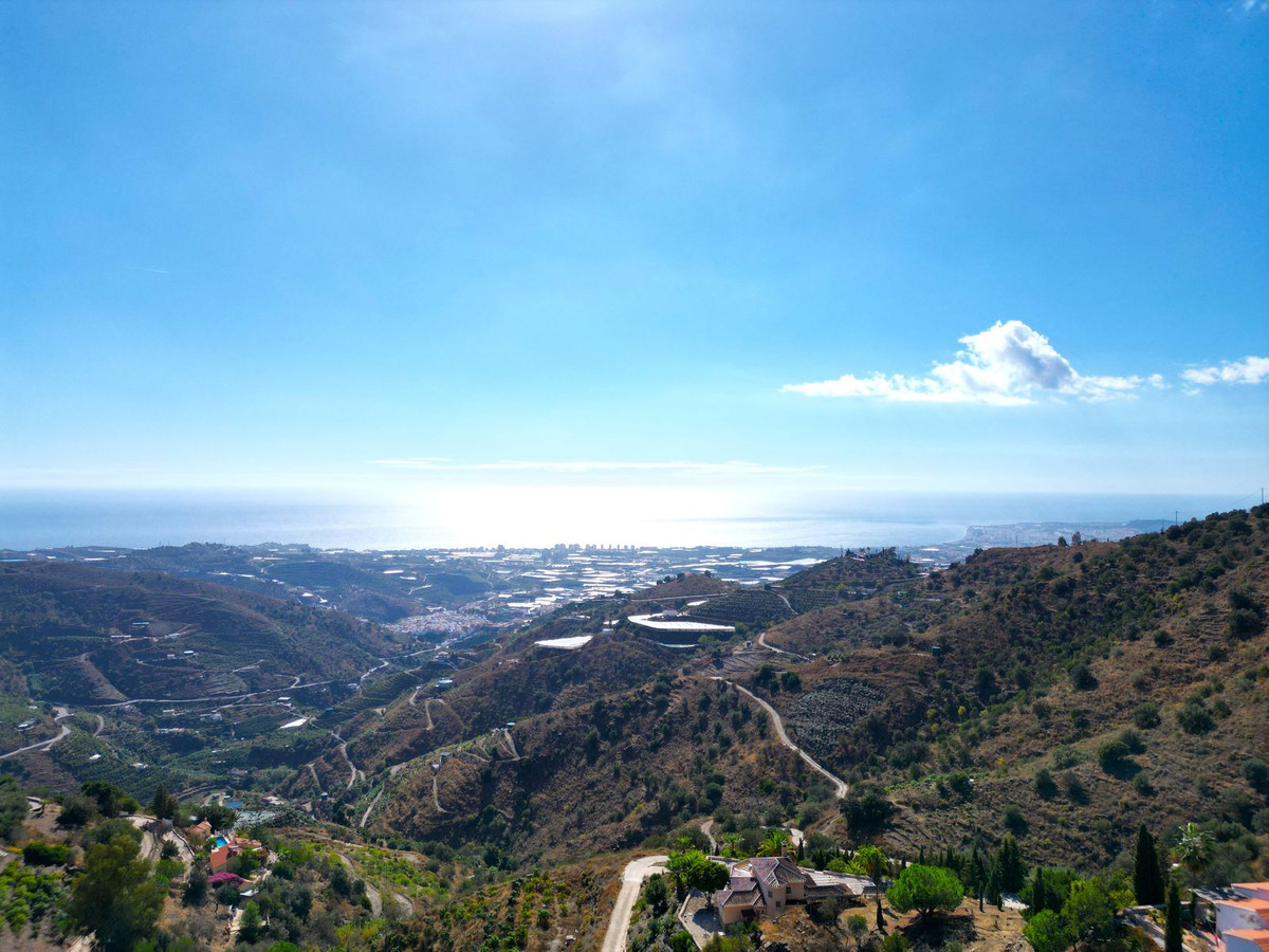 Se vende Villa - Chalet de 3 dormitorios en Costa Del Sol East, Málaga, España