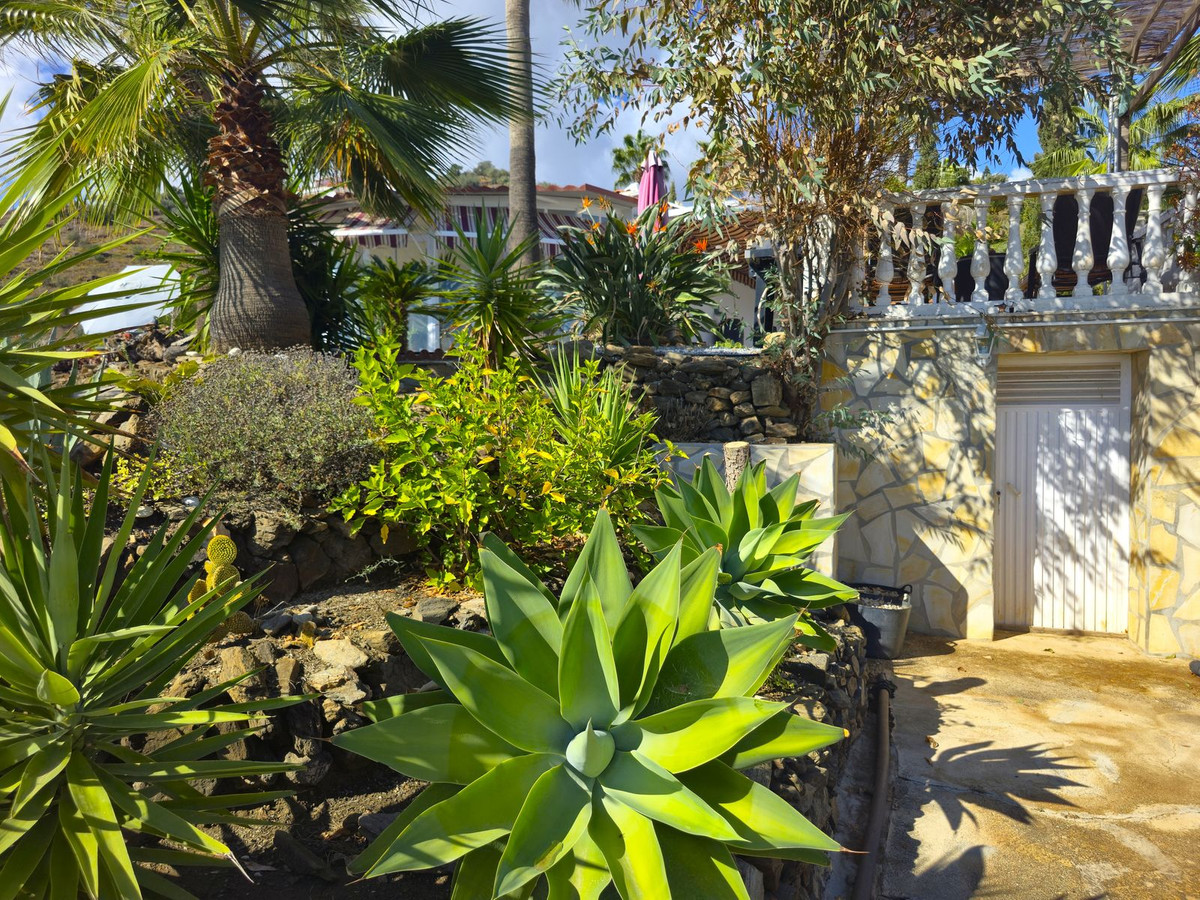 Se vende Villa - Chalet de 3 dormitorios en Costa Del Sol East, Málaga, España