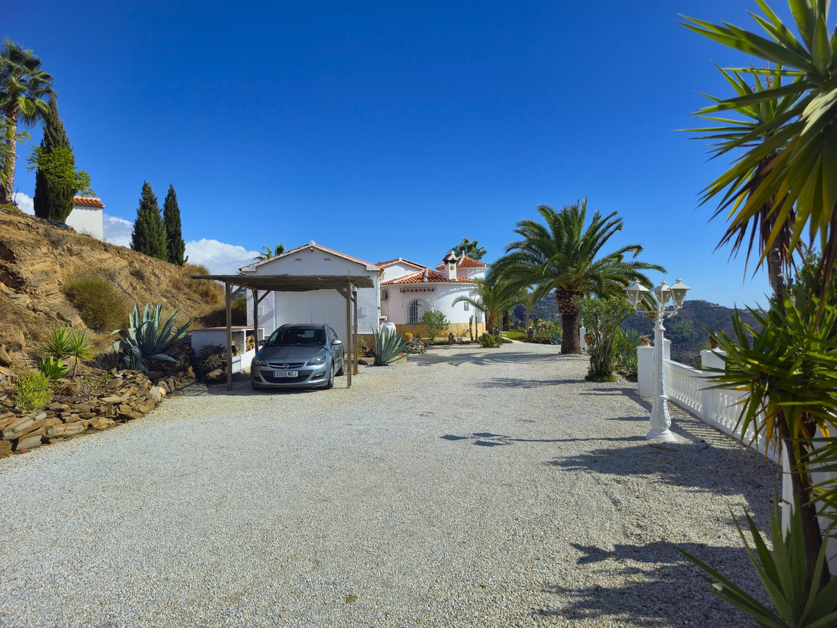 Se vende Villa - Chalet de 3 dormitorios en Costa Del Sol East, Málaga, España