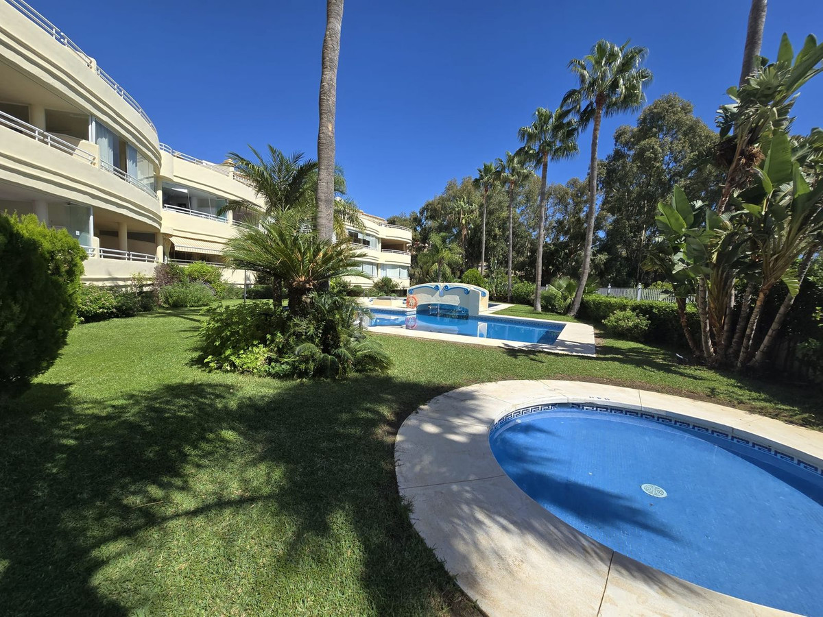2 Bed Apartment for sale in Torrequebrada Costa Del Sol, Málaga, Spain