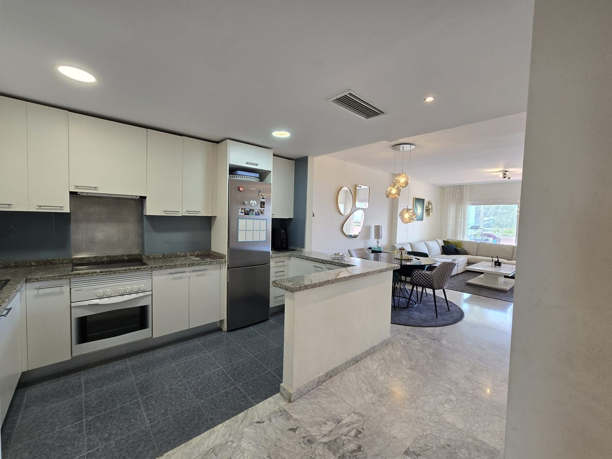 2 Bed Apartment for sale in Torrequebrada Costa Del Sol, Málaga, Spain