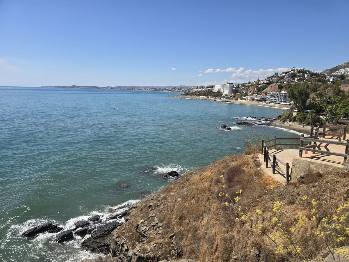2 Bed Apartment for sale in Torrequebrada Costa Del Sol, Málaga, Spain
