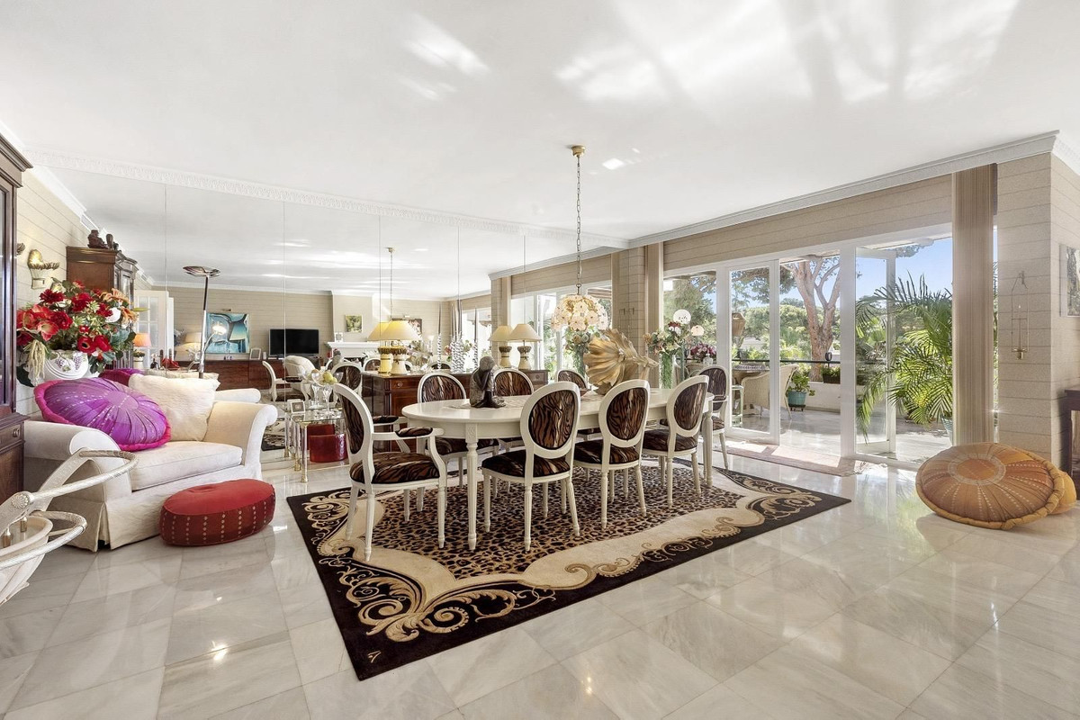 3 Bed Apartment for sale in New Golden Mile Costa Del Sol, Málaga, Spain