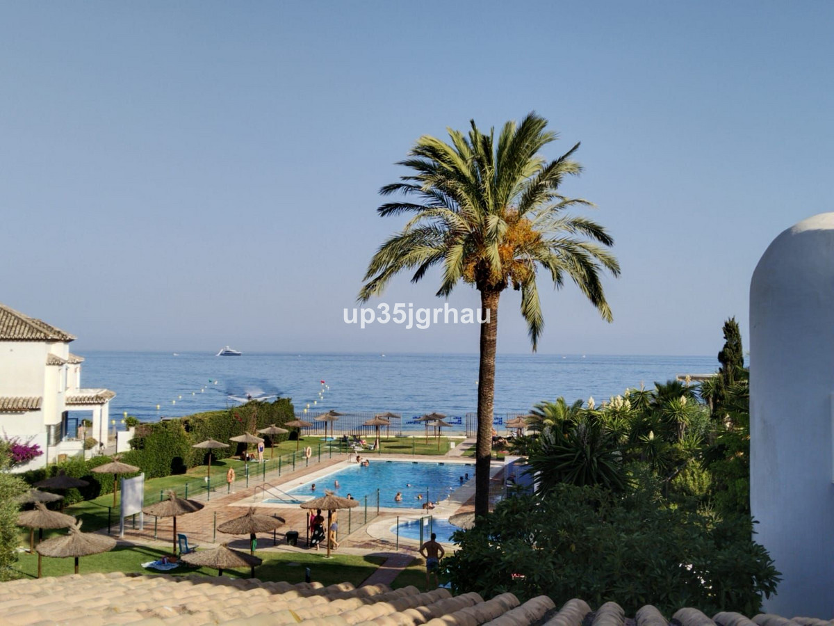 Se vende Apartamento Planta Media de 2 dormitorios en Costa Del Sol, Málaga, España