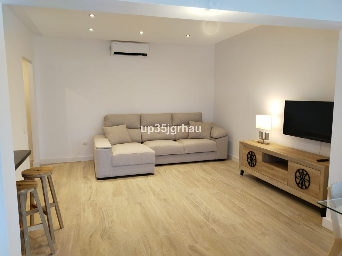 Se vende Apartamento Planta Media de 2 dormitorios en Costa Del Sol, Málaga, España