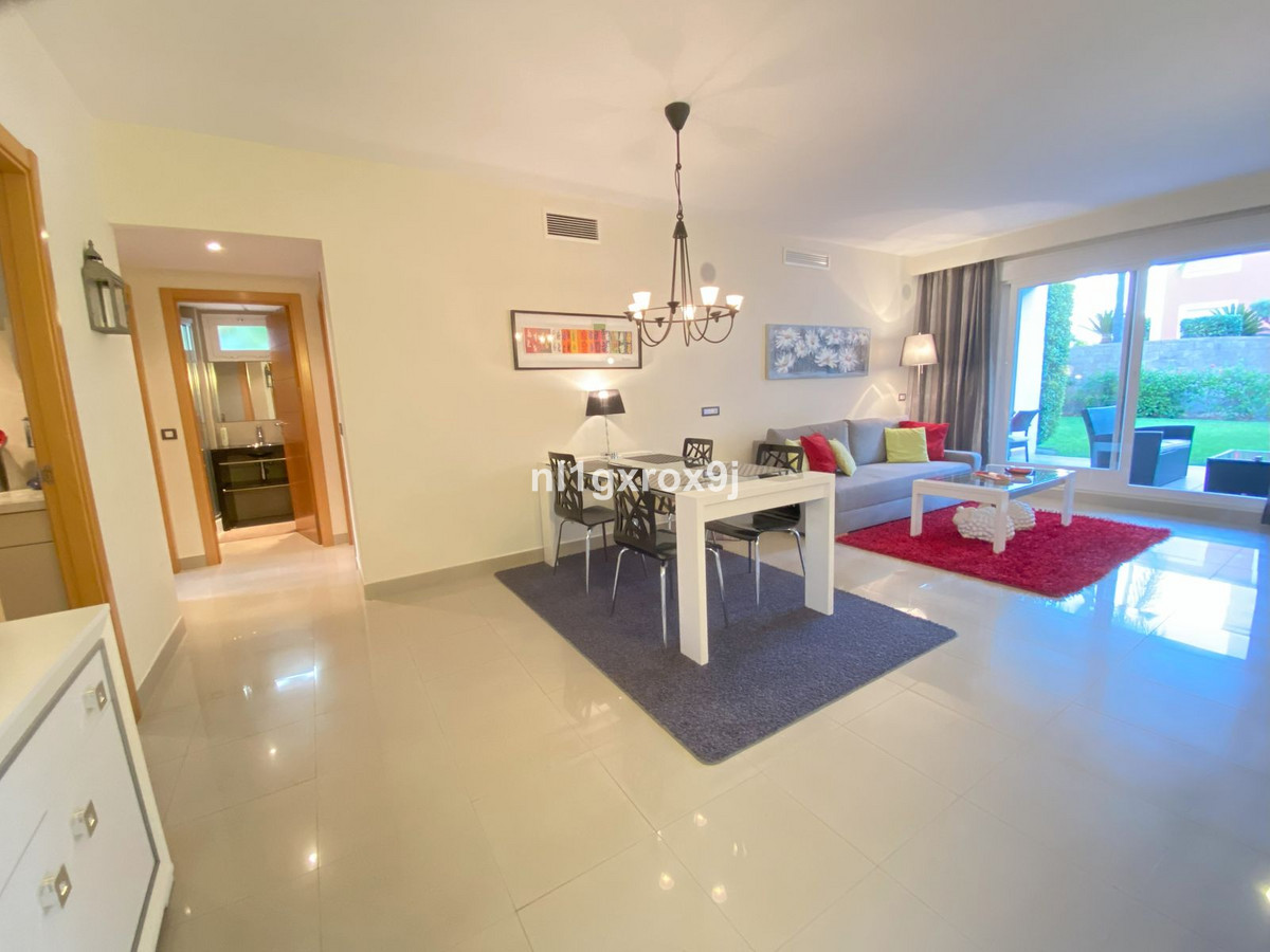 2 Bed Apartment for sale in Estepona Costa Del Sol, Málaga, Spain