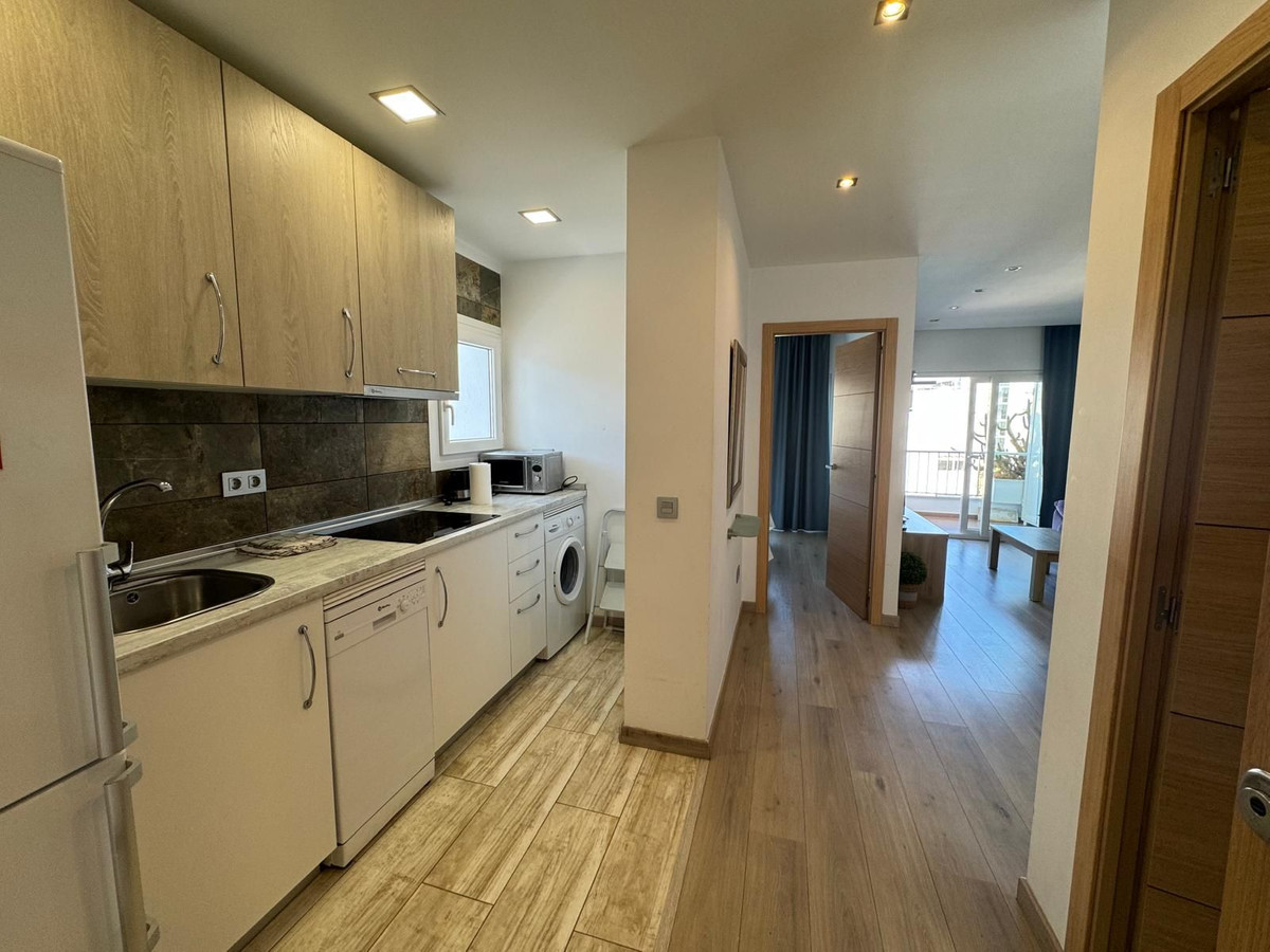 1 Bed Apartment for sale in Marbella Costa Del Sol, Málaga, Spain