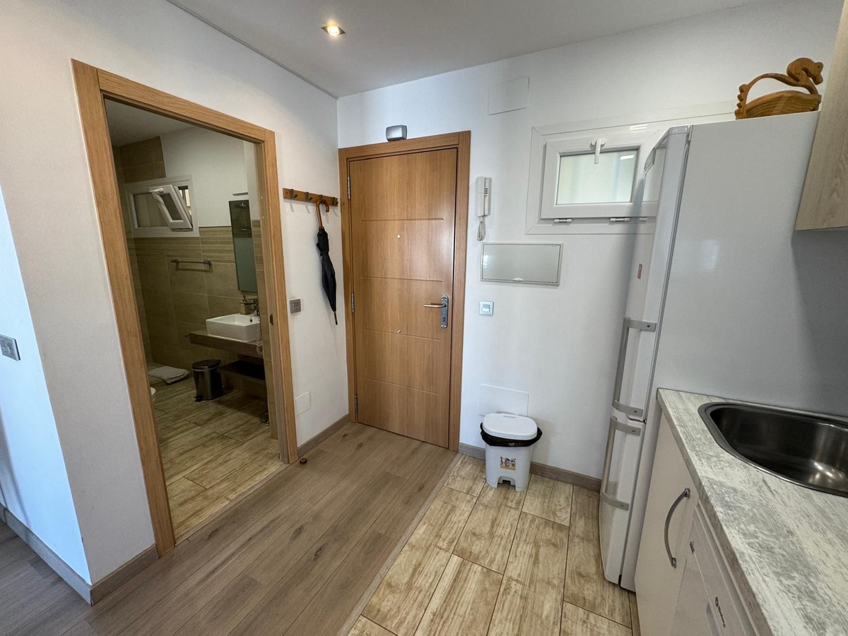 1 Bed Apartment for sale in Marbella Costa Del Sol, Málaga, Spain