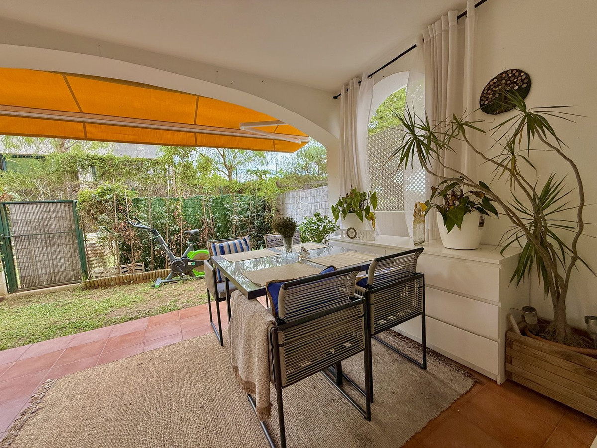 2 Bed Apartment for sale in The Golden Mile Costa Del Sol, Málaga, Spain