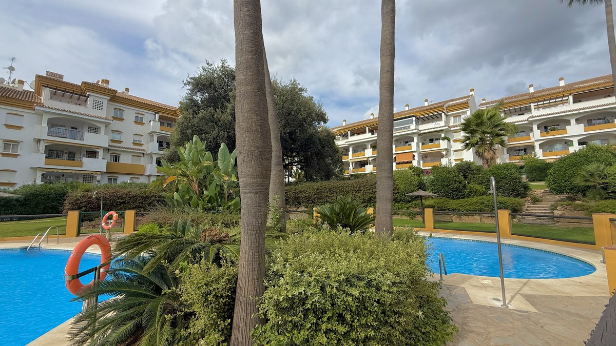 2 Bed Apartment for sale in The Golden Mile Costa Del Sol, Málaga, Spain