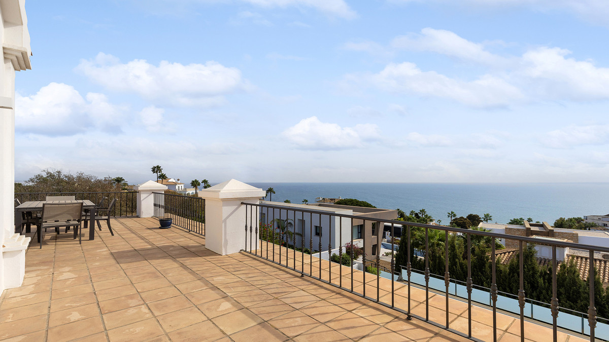 4 Bed Townhouse for sale in Manilva Costa Del Sol, Málaga, Spain
