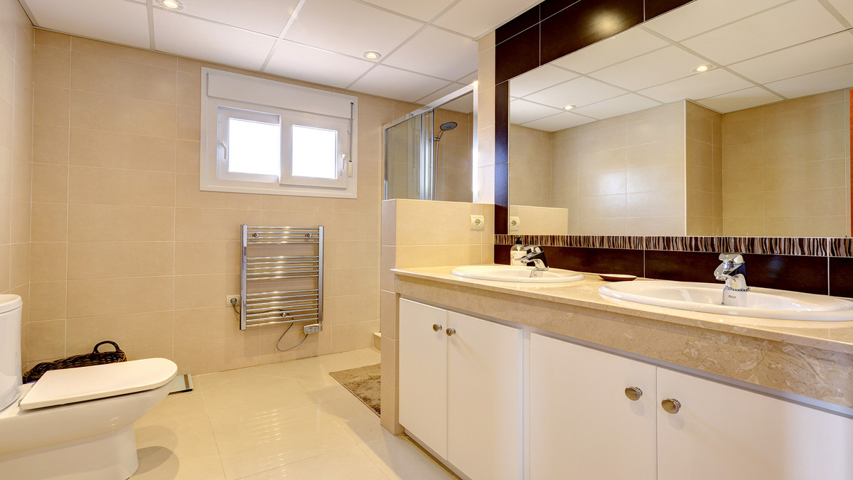 4 Bed Townhouse for sale in Manilva Costa Del Sol, Málaga, Spain