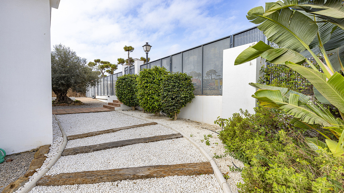 4 Bed Townhouse for sale in Manilva Costa Del Sol, Málaga, Spain