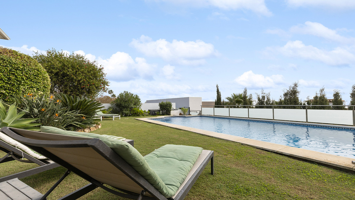4 Bed Townhouse for sale in Manilva Costa Del Sol, Málaga, Spain