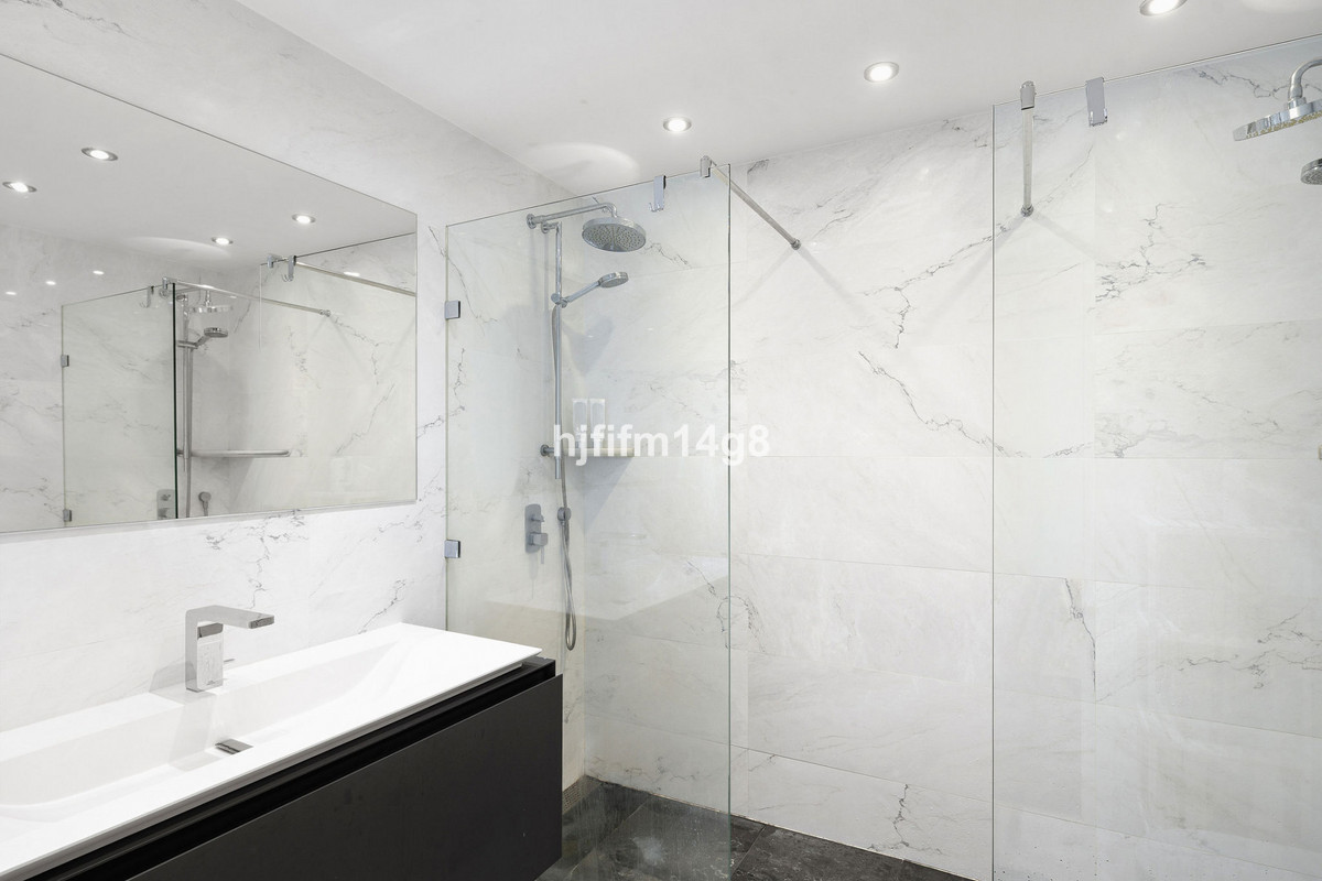 3 Bed Apartment for sale in Nueva Andalucía Costa Del Sol, Málaga, Spain