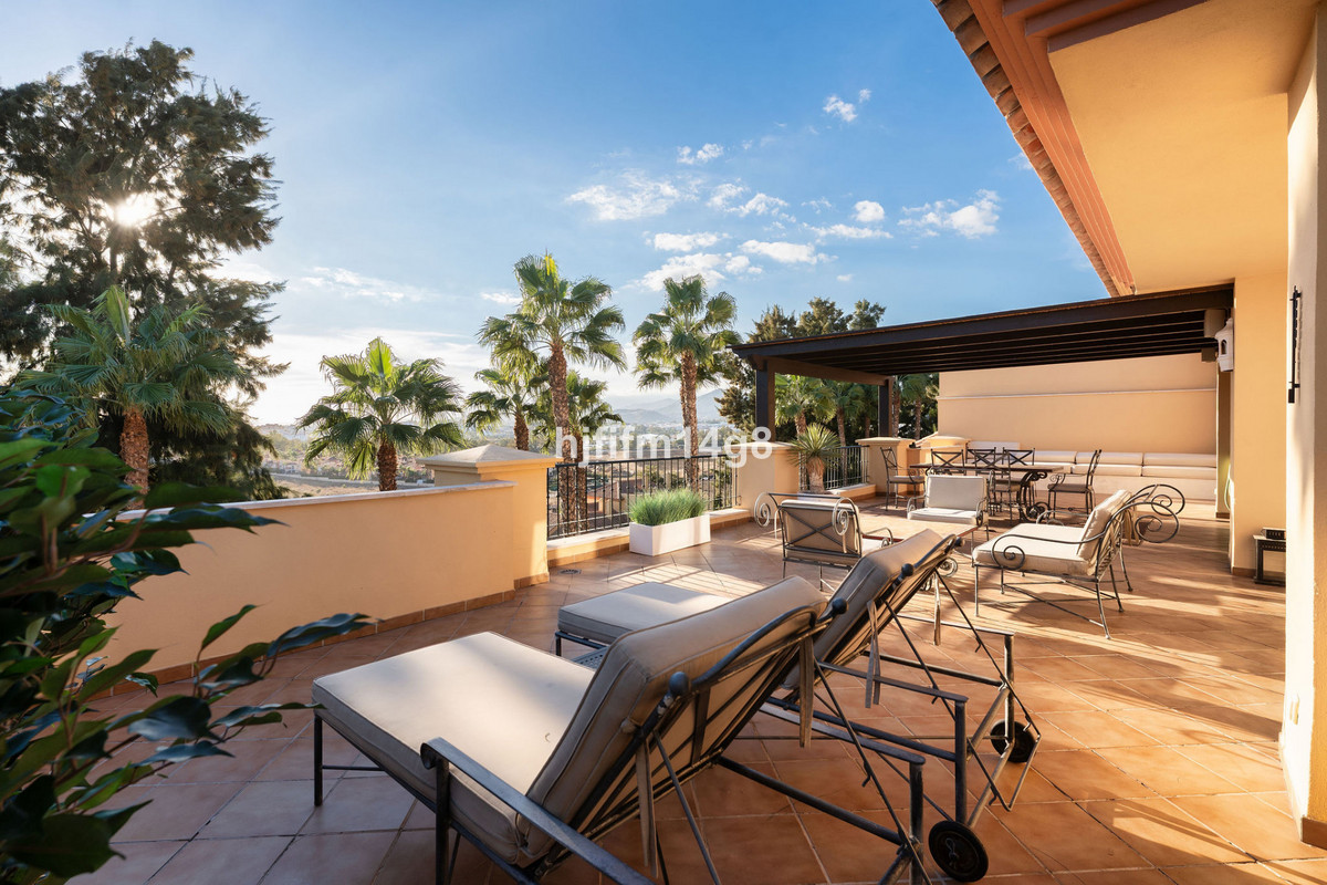 3 Bed Apartment for sale in Nueva Andalucía Costa Del Sol, Málaga, Spain