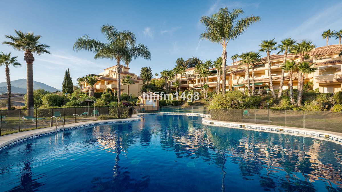 3 Bed Apartment for sale in Nueva Andalucía Costa Del Sol, Málaga, Spain