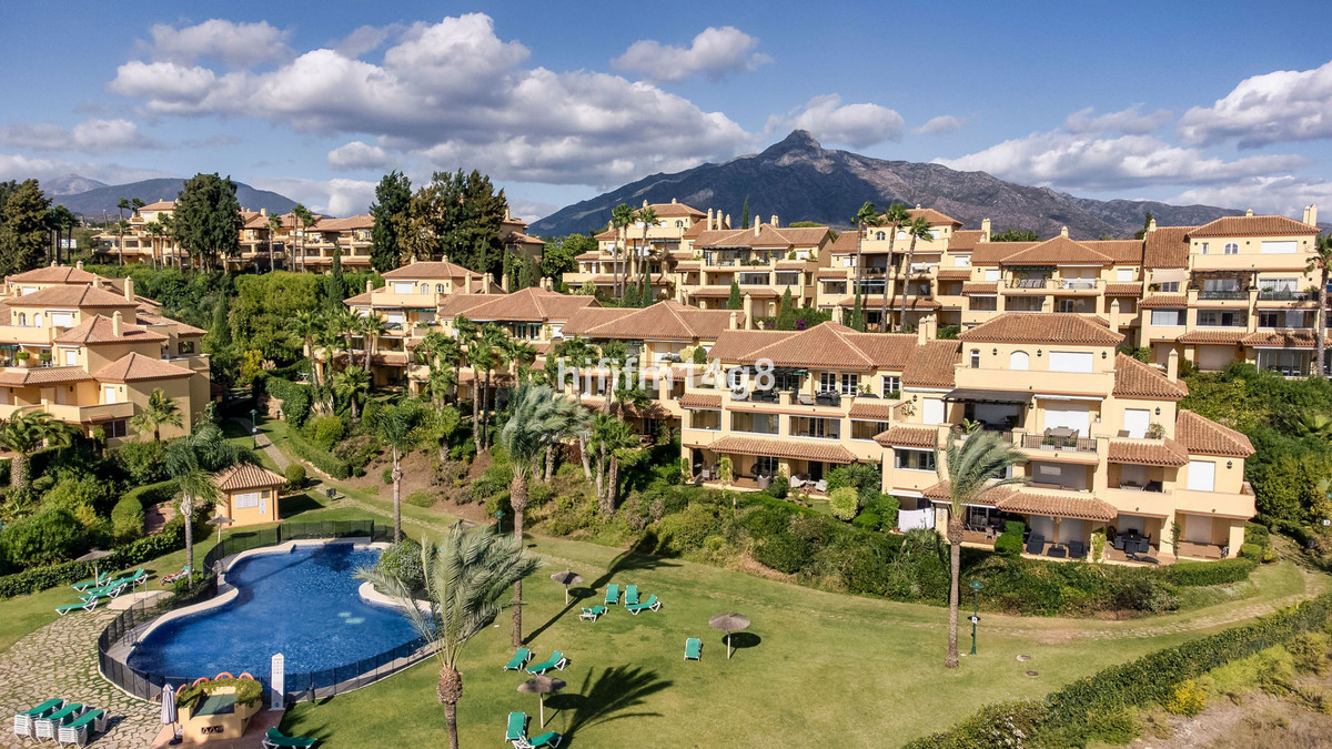 3 Bed Apartment for sale in Nueva Andalucía Costa Del Sol, Málaga, Spain