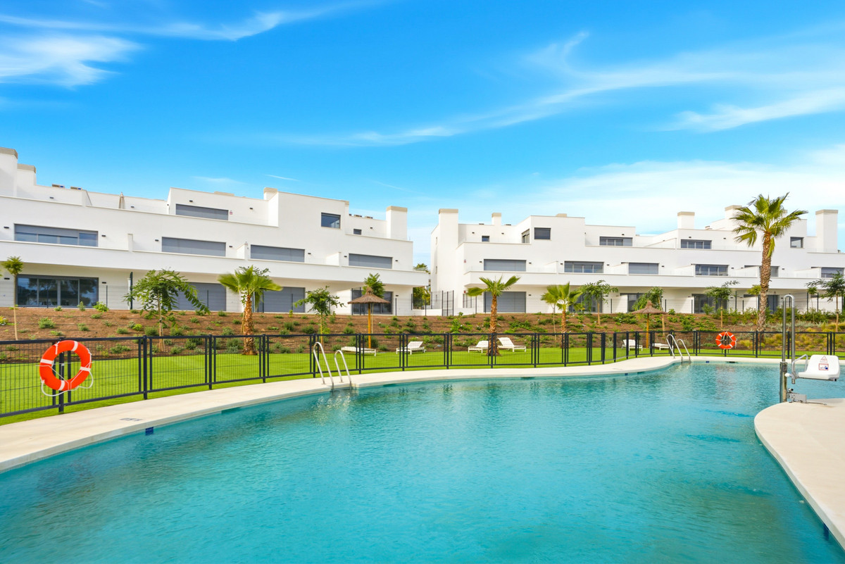 Se vende Apartamento Planta Media de 2 dormitorios en Costa Del Sol, Málaga, España