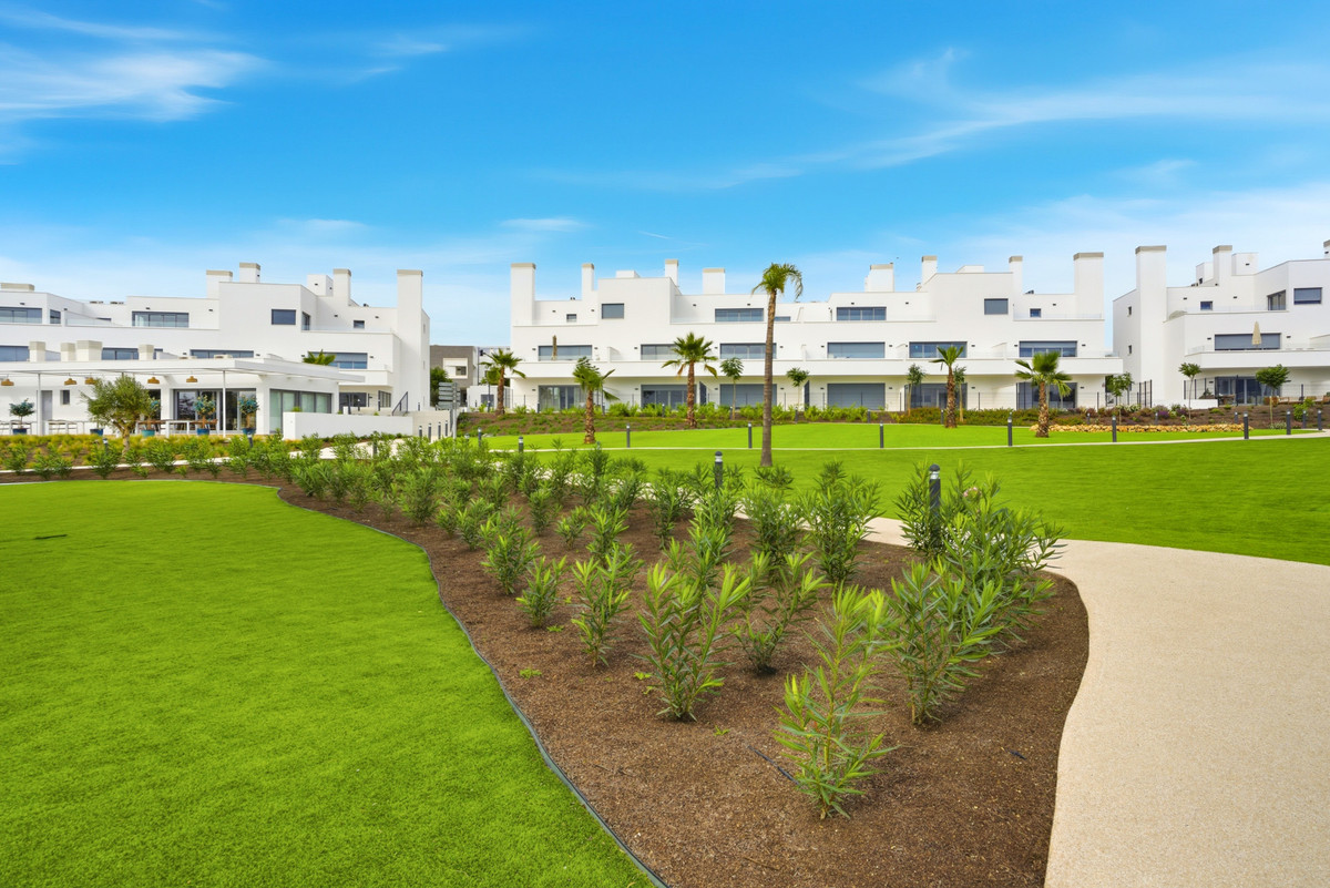 Se vende Apartamento Planta Media de 2 dormitorios en Costa Del Sol, Málaga, España