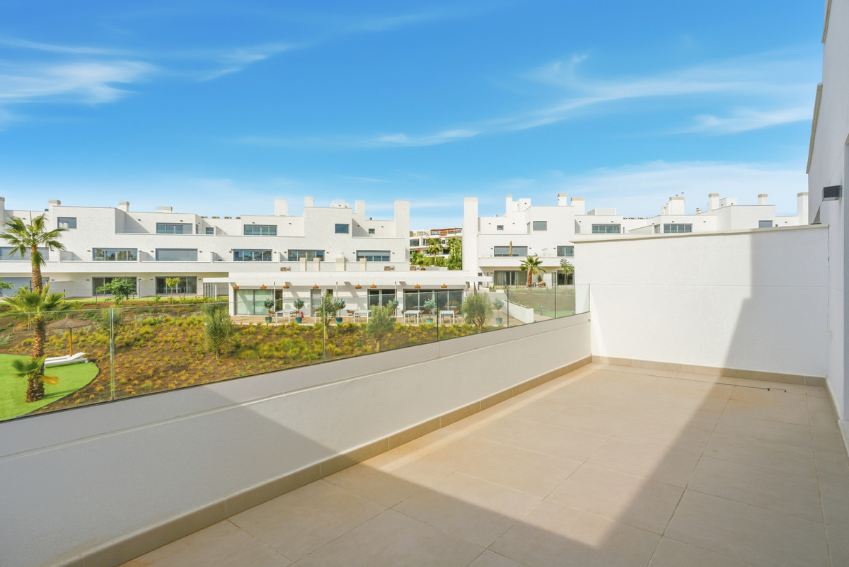 Se vende Apartamento Planta Media de 2 dormitorios en Costa Del Sol, Málaga, España