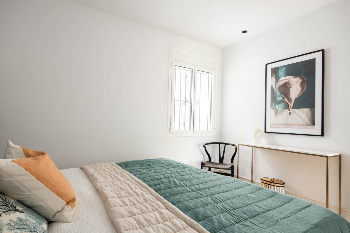 Se vende Apartamento Planta Media de 2 dormitorios en Costa Del Sol, Málaga, España