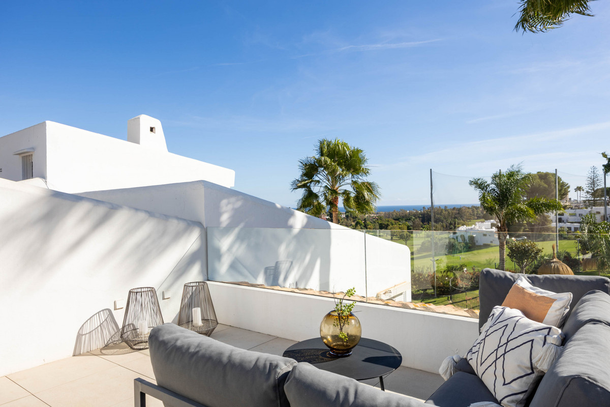 Se vende Apartamento Planta Media de 2 dormitorios en Costa Del Sol, Málaga, España