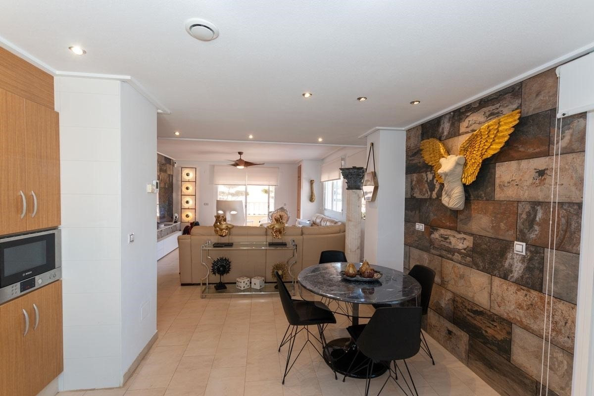 3 Bed Apartment for sale in Los Dolses Costa Blanca, Alicante, Spain