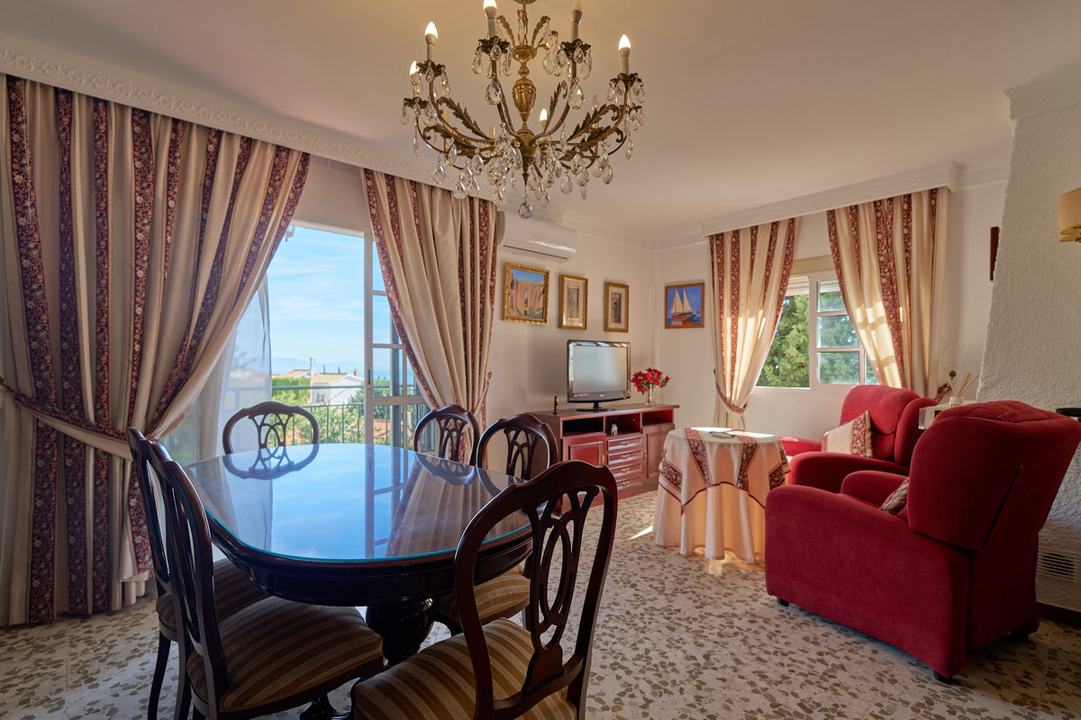 5 Bed Townhouse for sale in Benalmadena Costa Del Sol, Málaga, Spain